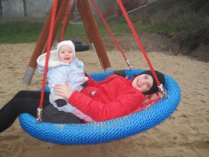 Karen og Christina hygger sig