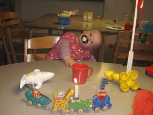 Træt Karen i vuggestuen