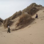 Ellen og Karen leger