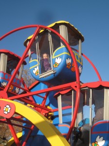 Ellen i Legondolen - mig og Karen sidder i vognen bagved