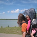 På vej langs Lake Glenmore