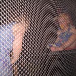 Så mødes de - begge i deres "Canada-kjoler"