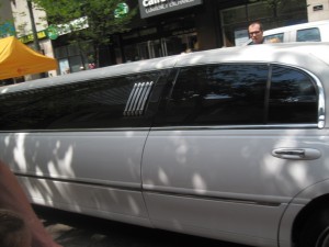 Endnu en lille, diskret bil